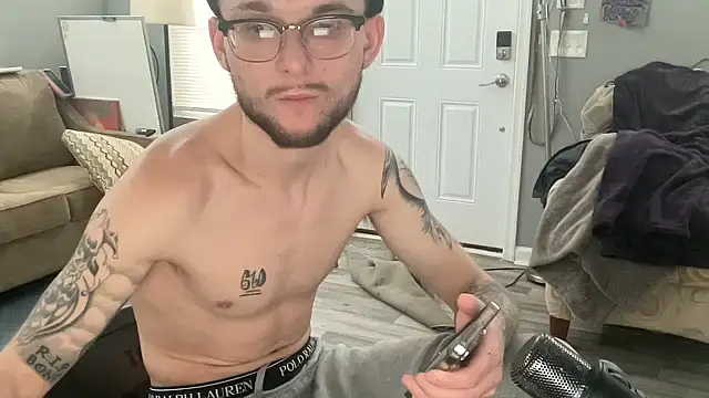 hungkubenski live sex cam