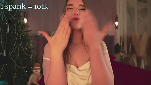 Smiley_Mia live sex cam