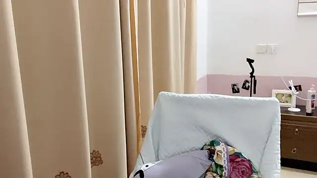 Linda-LL's cam snapshot