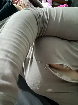 -LunaLust's cam snapshot