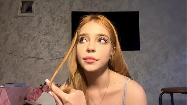 BeaMatarese's cam snapshot