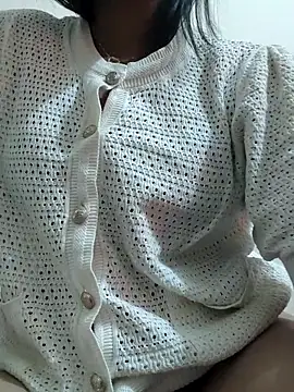 mayrakhan11's cam snapshot