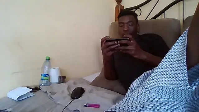 SmallGoodNutt live sex cam