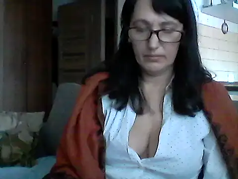 Elena48324's cam snapshot