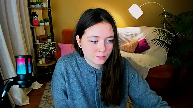 AlluringLookk's cam snapshot