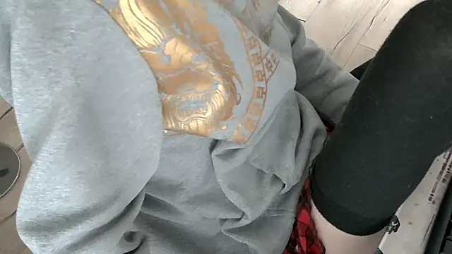 CeriseLapine live sex cam