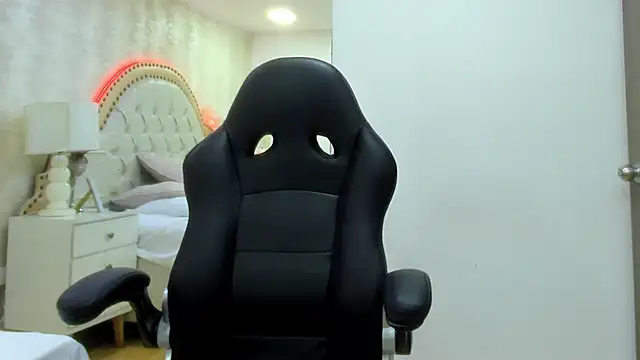 KendalFoxx's cam snapshot