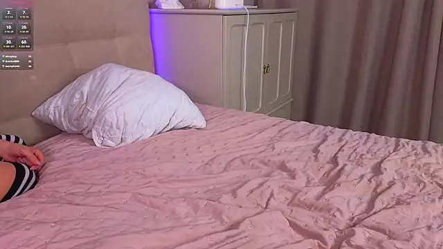 _Doll_Face_'s cam snapshot