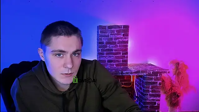 thomas_crow_'s cam snapshot