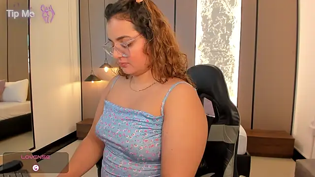 lilly_ass_'s cam snapshot