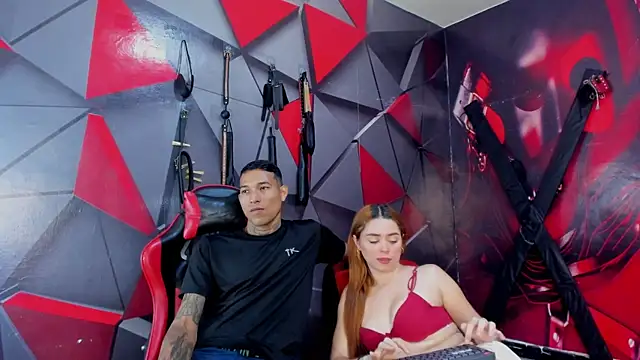 Hana_and_Zeta live sex cam