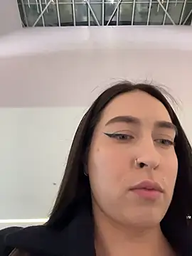 Holly_Play live sex cam