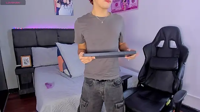 Aiiden_15 live sex cam