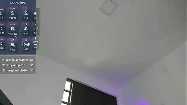 Benjamin_Buster live sex cam