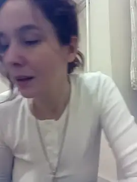 Atwsliiikizilll live sex cam