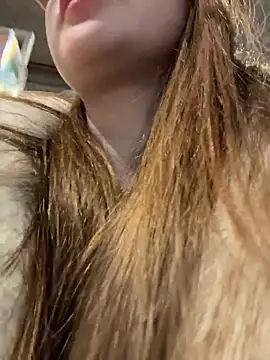 KristiRich's cam snapshot