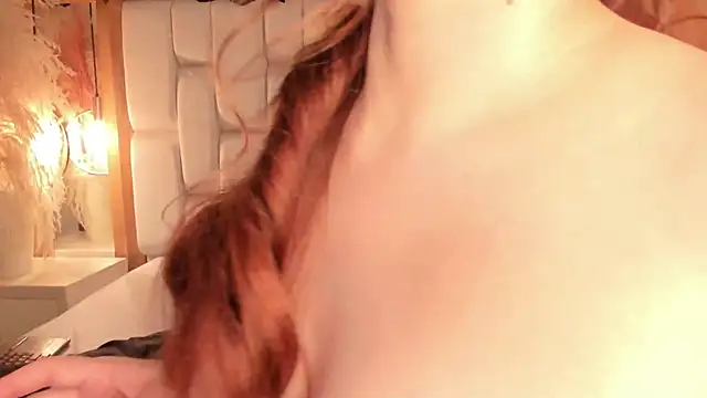 Daphne_And_Roger live sex cam