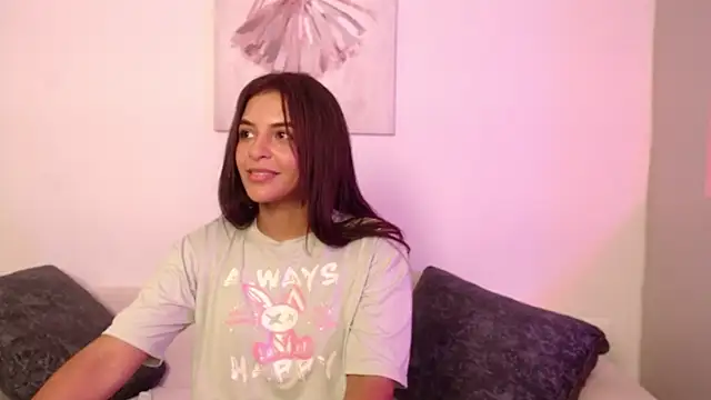 chloe_peach_'s cam snapshot