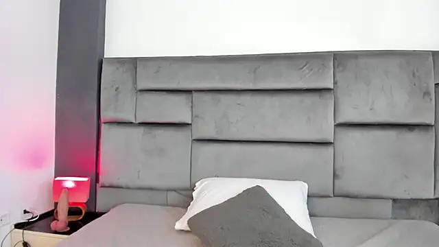 MarilynSmIith live sex cam