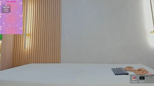 ciara_brownn's cam snapshot