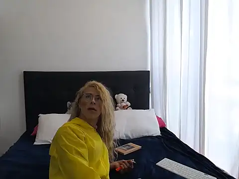 july_fucha's cam snapshot