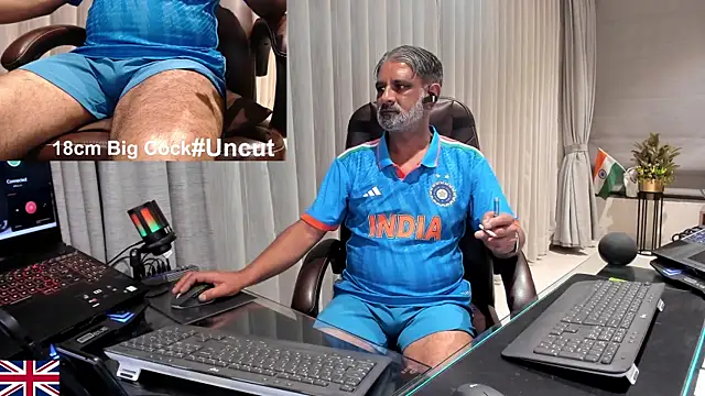 OnlineBossUK live sex cam