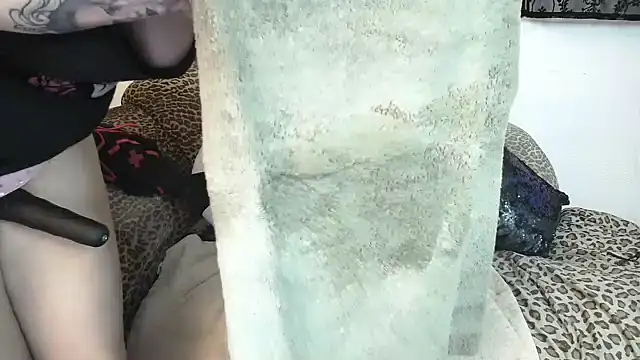 Missy-Dee's cam snapshot