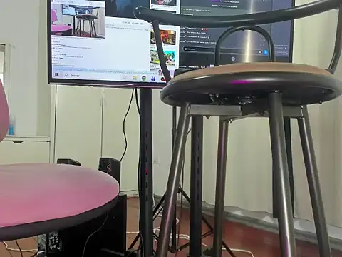 Kristy_Montess's cam snapshot