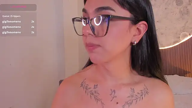 RoseCassie live sex cam