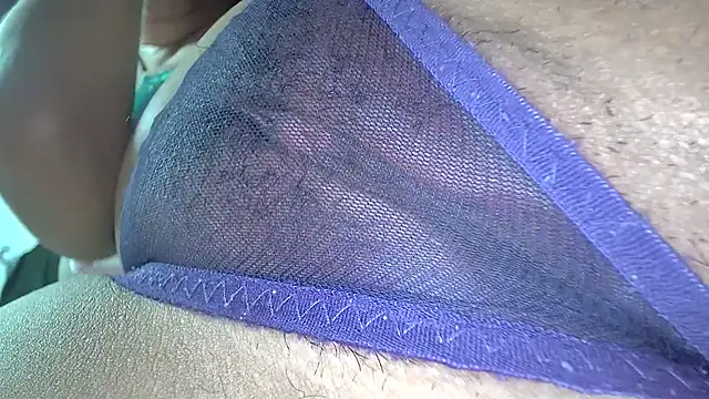 white_sexy_ live sex cam