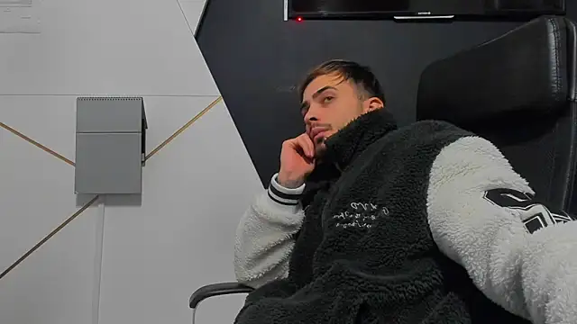 BrandonTate live sex cam