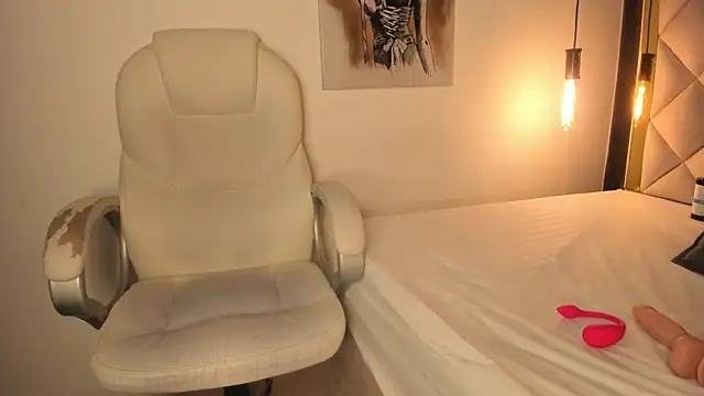 Pamela_Mooon's cam snapshot