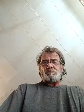 OralDesires2 live sex cam