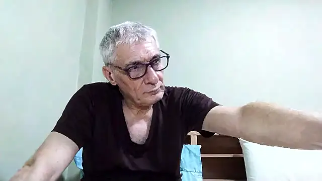 BIGUNCUTHARDCOCK's cam snapshot