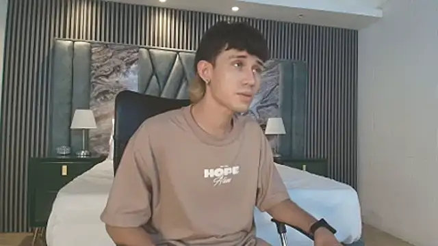 Michael_blue live sex cam