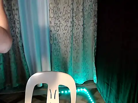 taylaxuxu live sex cam