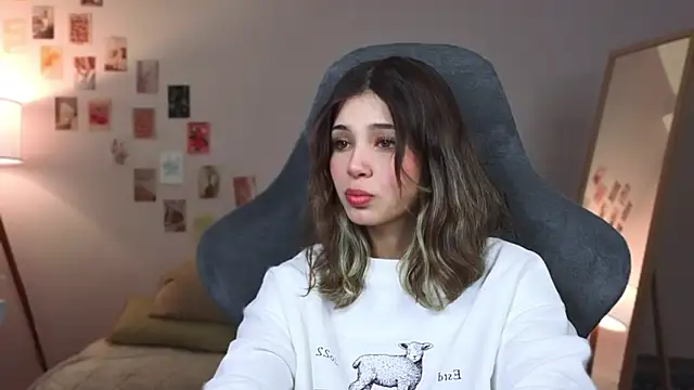 dinnerwithflowers's cam snapshot