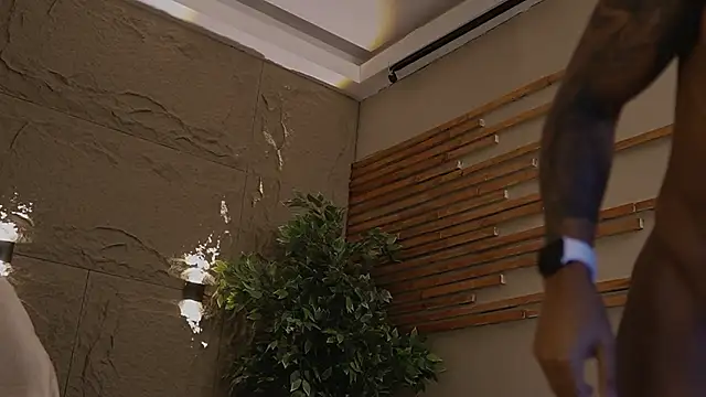 Logan_Varela live sex cam