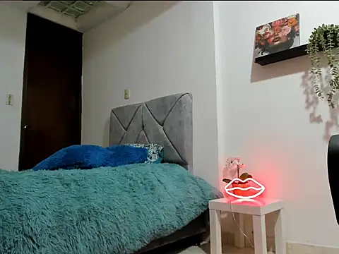 Adele_mystic's cam snapshot