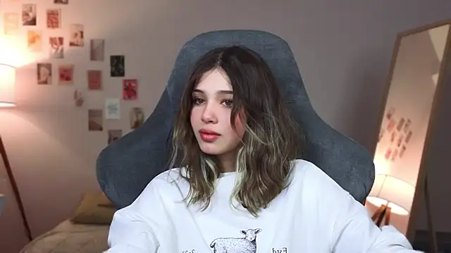 dinnerwithflowers's cam snapshot