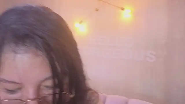 Evadeep_a's cam snapshot