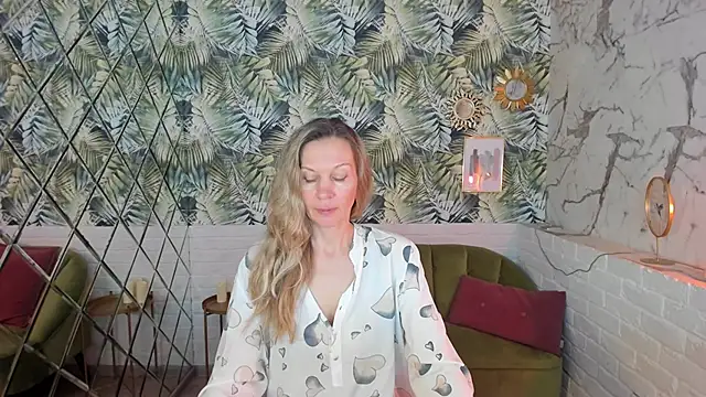 NancyGrace's cam snapshot