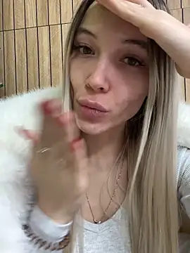 MoonSprinkle's cam snapshot