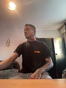 MarkCain_69's cam snapshot