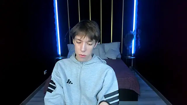 MarkBranston live sex cam