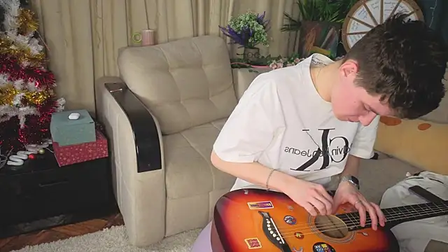 MarcyRoches live sex cam