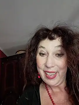 GypsyEsmeralda live sex cam