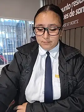 Cute_Penelope live sex cam