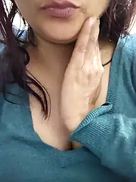 illay_love's cam snapshot