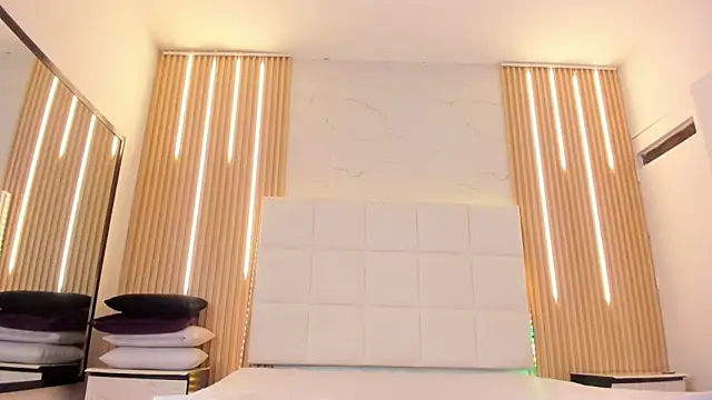 Elody_rousse live sex cam